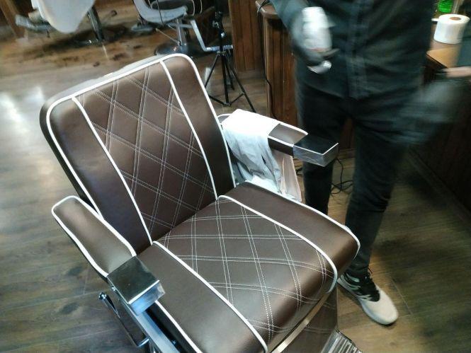 «Стрижемо в масках та рукавицях»: як працюють у барбершопах та перукарнях Тернополя. Ми перевірили, фото №4 на сайті 20minut.ua