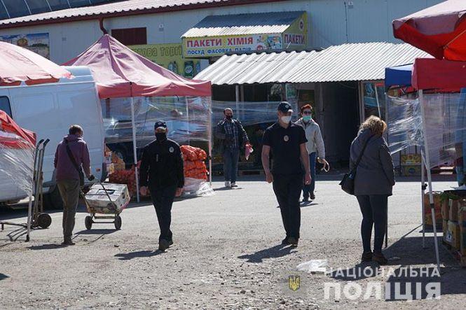 На Тернопільщині від 13 травня зняли карантинні пости. Правоохоронці перейшли на ринки, фото №1 на сайті 20minut.ua