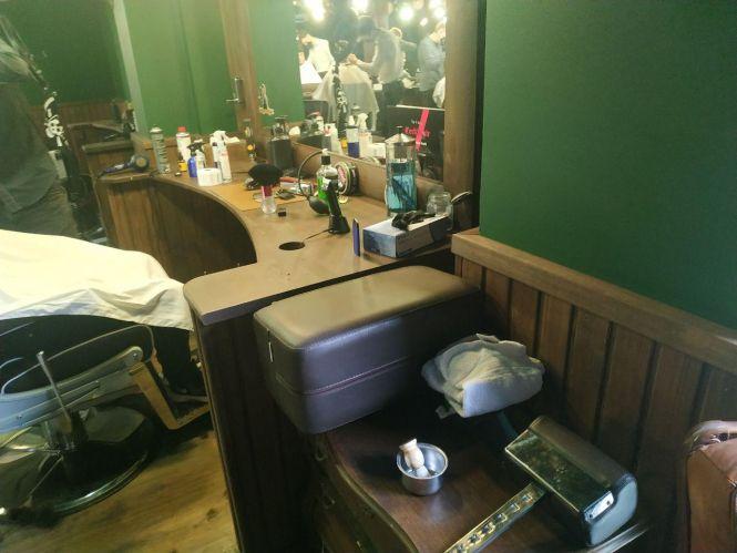 «Стрижемо в масках та рукавицях»: як працюють у барбершопах та перукарнях Тернополя. Ми перевірили, фото №2 на сайті 20minut.ua