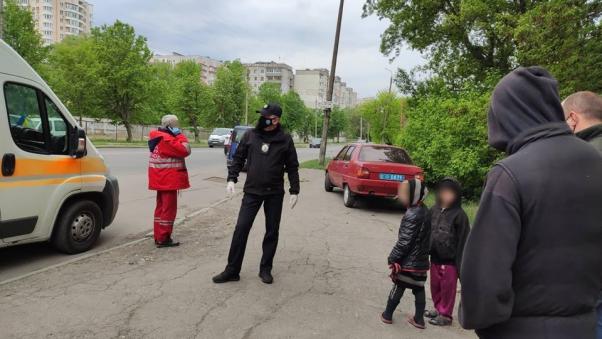 Новини Хмельницького - фото з У Хмельницькому вагітна жінка з двома доньками жила в очереті. Подробиці шокуючої історії У Хмельницькому вагітна жінка з двома доньками жила в очереті. Подробиці шокуючої історії, фото №2 на сайті vsim.ua