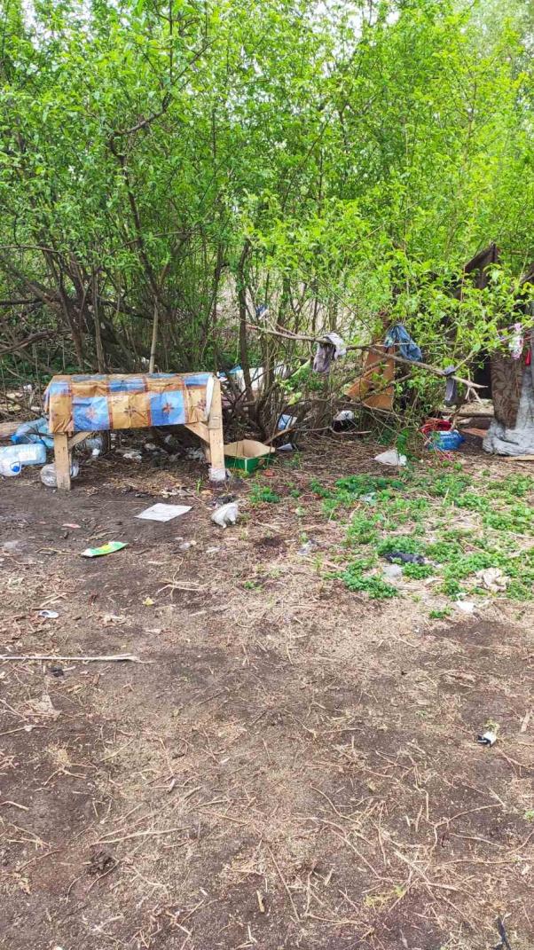 Новини Хмельницького - фото з У Хмельницькому вагітна жінка з двома доньками жила в очереті. Подробиці шокуючої історії У Хмельницькому вагітна жінка з двома доньками жила в очереті. Подробиці шокуючої історії, фото №6 на сайті vsim.ua