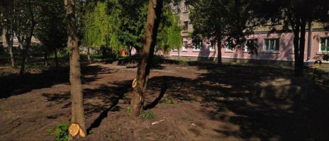 У сквері на Качали облаштовують трансфер-містечко (ФОТО), фото №6 на сайті 20minut.ua