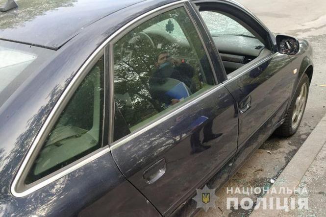 В Тернополі чоловік викрав Audi A6 , але не зміг завести і викликав евакуатор, фото №3 на сайті 20minut.ua