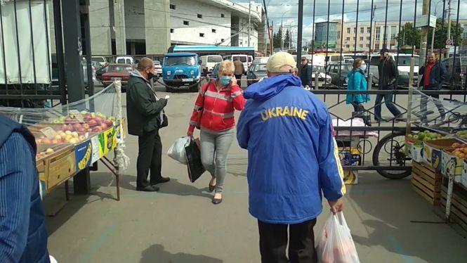 Новини Вінниці - фото з Що по чому: скільки коштують овочі та фрукти на ринку «Привокзальний» Що по чому: скільки коштують овочі та фрукти на ринку «Привокзальний», фото №1 на сайті 20minut.ua