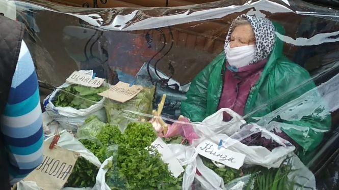 Новини Вінниці - фото з Що по чому: скільки коштують овочі та фрукти на ринку «Привокзальний» Що по чому: скільки коштують овочі та фрукти на ринку «Привокзальний», фото №4 на сайті 20minut.ua