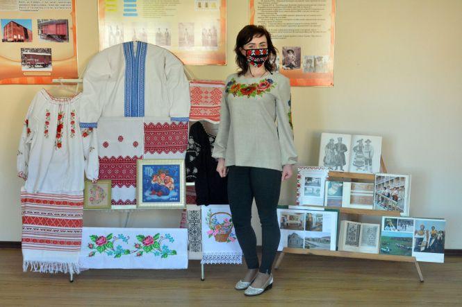 Новини Вінниці - фото з «Нас не впізнати!» У сукні, подарованій мамою, прийшла на службу лейтенант Нацгвардії «Нас не впізнати!» У сукні, подарованій мамою, прийшла на службу лейтенант Нацгвардії, фото №5 на сайті 20minut.ua