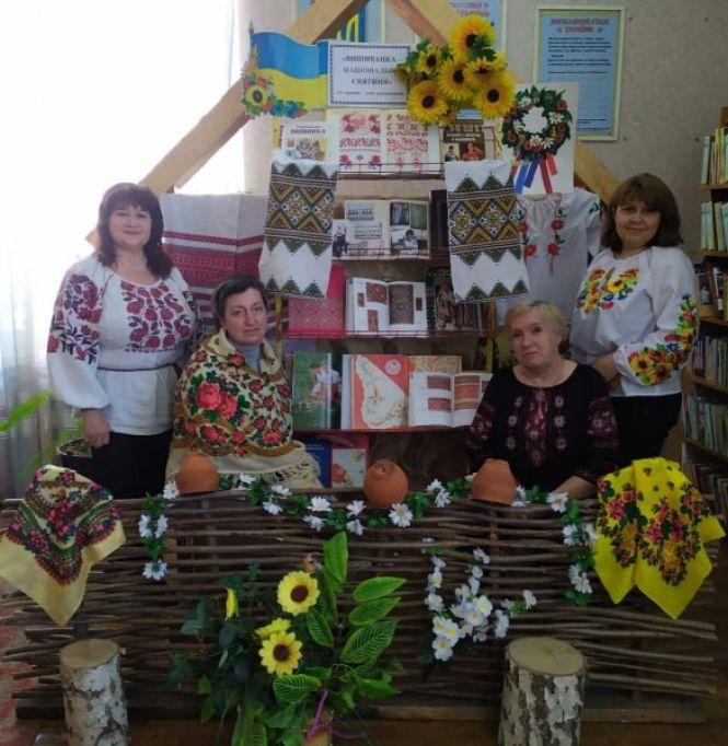 Новини Козятина - фото з День вишиванки: підбірка фото козятинчан, одягнутих в український традиційний одяг (+ФОТО)