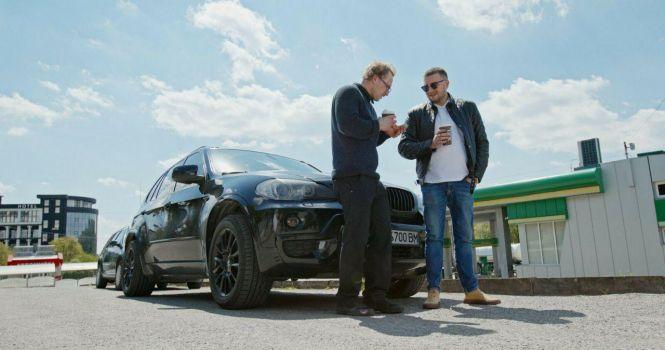 Новини Тернополя - фото з «Однокласник»: фільм знімають у Тернополі. Чому перехожі викликали поліцію під час зйомок? «Однокласник»: фільм знімають у Тернополі. Чому перехожі викликали поліцію під час зйомок?, фото №3 на сайті 20minut.ua