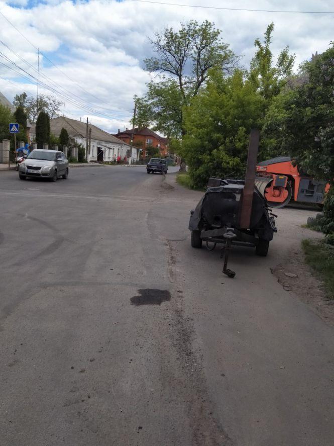 Новини Козятина - фото з Фото дня: ремонтують дороги, садять дерева Фото дня: ремонтують дороги, садять дерева, фото №5 на сайті 20minut.ua