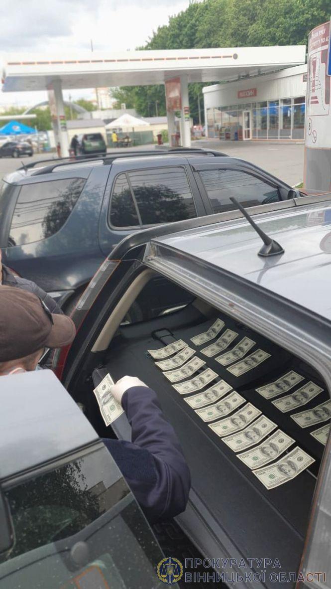 Затримали організатора «чорних лісорубів», який дав працівнику СБУ 5 тисяч доларів хабаря, фото №2 на сайті 20minut.ua