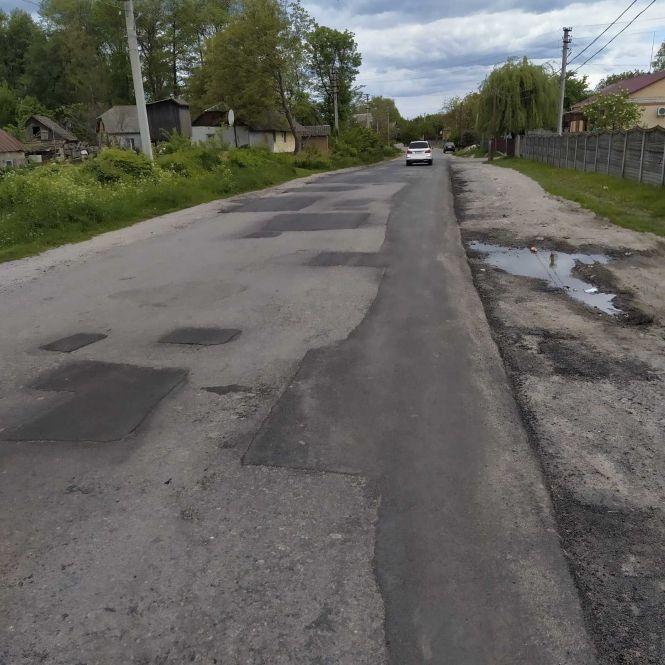 Новини Козятина - фото з Фото дня: ремонтують дороги, садять дерева Фото дня: ремонтують дороги, садять дерева, фото №1 на сайті 20minut.ua