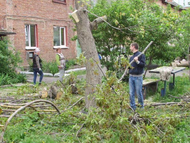 Репортаж з вулиці Олега Кошового: «Поїхали дивитися дорогу та побачили інше», фото №2 на сайті 20minut.ua