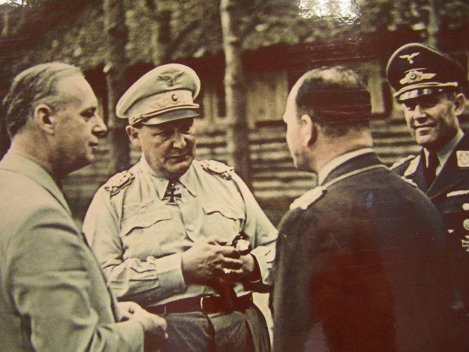 Новини Вінниці - фото з Мільйон за вигадку про підземелля «Вервольф». Дві правди про схованку Гітлера під Вінницею Мільйон за вигадку про підземелля «Вервольф». Дві правди про схованку Гітлера під Вінницею, фото №8 на сайті 20minut.ua