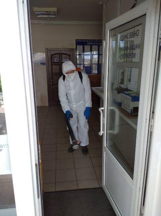 Рятувальники Коростишева провели дезінфекцію об’єктів інфраструктури міста, фото №1 на сайті 20minut.ua