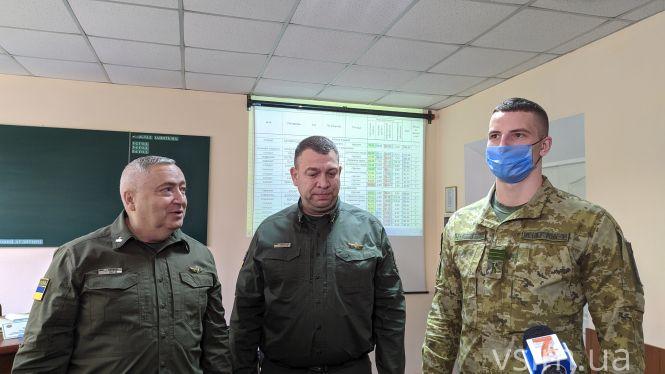 Новини Хмельницького - фото з Хто добре вчився, піде на престижні місця: випускникам прикордонної академії змінили систему розподілу Хто добре вчився, піде на престижні місця: випускникам прикордонної академії змінили систему розподілу, фото №2 на сайті vsim.ua