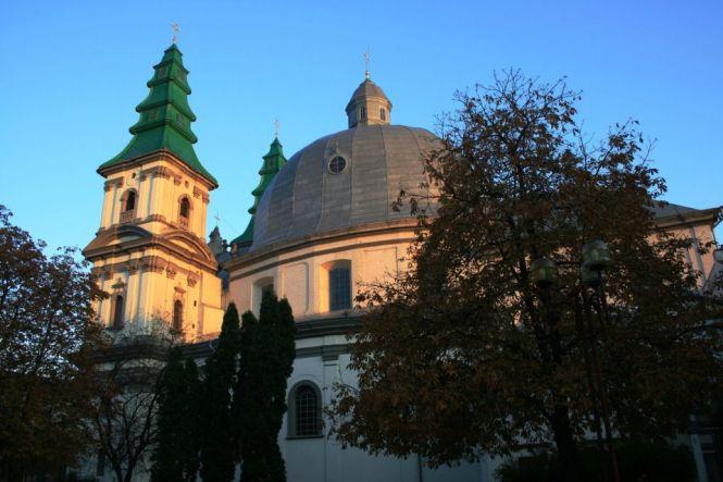 Новини Тернополя - фото з У Катедрі відновлюють навчання для молодят У Катедрі відновлюють навчання для молодят, фото №1 на сайті 20minut.ua
