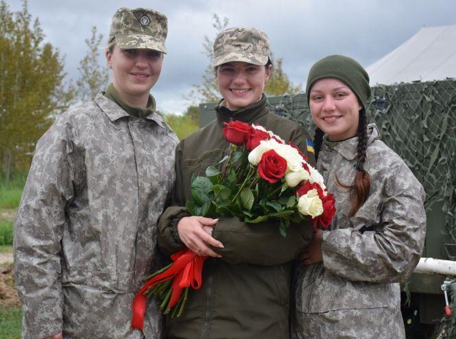 "Ти - мій світ, моя удача і душа": зворушливе освідчення на полігоні. Кохана сказала: "Так!", фото №6 на сайті 20minut.ua