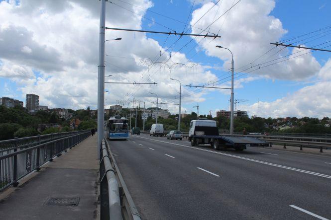 Новини Вінниці - фото з Київський міст за «крок» до початку ремонту. Чи перекриють його знову? Київський міст за «крок» до початку ремонту. Чи перекриють його знову?, фото №1 на сайті 20minut.ua