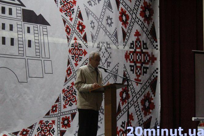 Новини Тернополя - фото з Директор, через якого звільнився майже весь колектив "Оркестру волі", знову "мітить" на посаду Директор, через якого звільнився майже весь колектив "Оркестру волі", знову "мітить" на посаду, фото №3 на сайті 20minut.ua