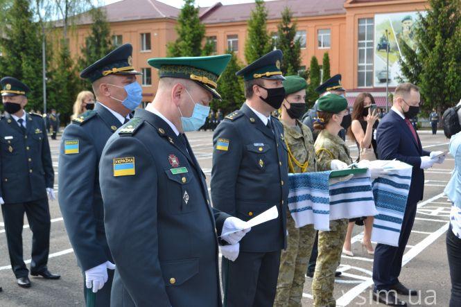Новини Хмельницького - фото з Випуск курсантів прикордонної академії: як це було (ФОТО, ВІДЕО) Випуск курсантів прикордонної академії: як це було (ФОТО, ВІДЕО), фото №5 на сайті vsim.ua