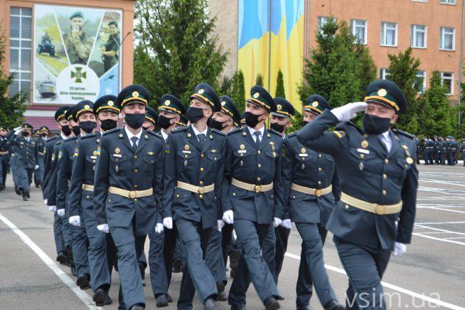 Новини Хмельницького - фото з Випуск курсантів прикордонної академії: як це було (ФОТО, ВІДЕО) Випуск курсантів прикордонної академії: як це було (ФОТО, ВІДЕО), фото №17 на сайті vsim.ua