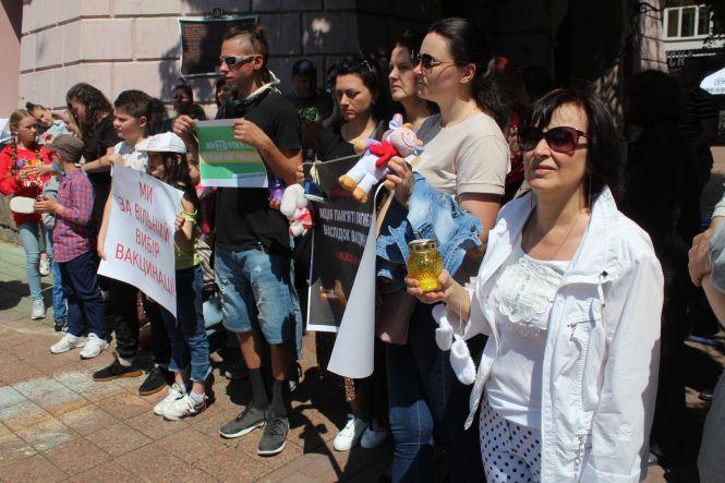 «Страшно, коли немає вибору: калічити дітей чи ні». Протестували проти примусової вакцинації, фото №6 на сайті 20minut.ua