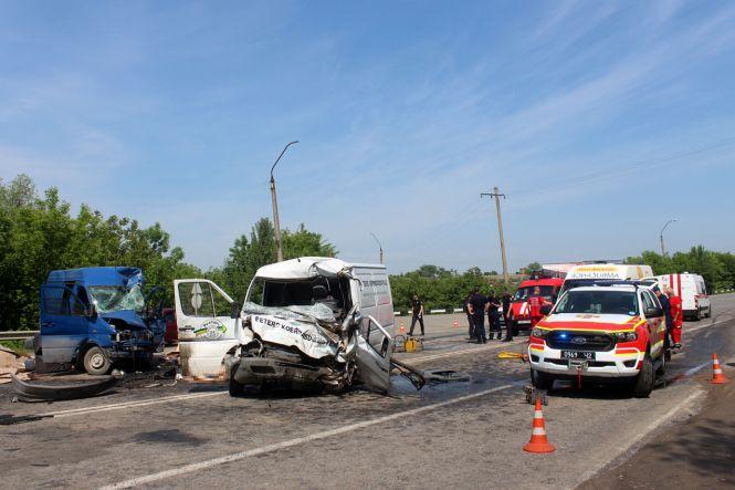 Новини Хмельницького - фото з ДТП у Хмельницькому: двоє водіїв та пасажирка померли на місці (ФОТО, ВІДЕО) ДТП у Хмельницькому: двоє водіїв та пасажирка померли на місці (ФОТО, ВІДЕО), фото №1 на сайті vsim.ua