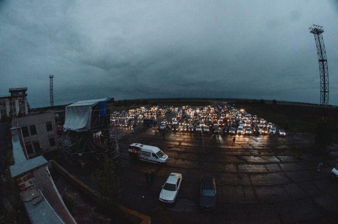 Новини Вінниці - фото з «Такого в Україні ще не було»: про концерт «БЕZ ОБМЕЖЕНЬ» у вінницькому аеропорту «Такого в Україні ще не було»: про концерт «БЕZ ОБМЕЖЕНЬ» у вінницькому аеропорту, фото №2 на сайті 20minut.ua