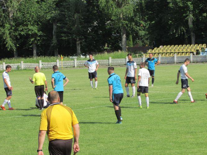 Новини Козятина - фото з На Вінниччині футбол може вмерти через необ’єктивне суддівство На Вінниччині футбол може вмерти через необ’єктивне суддівство, фото №2 на сайті 20minut.ua