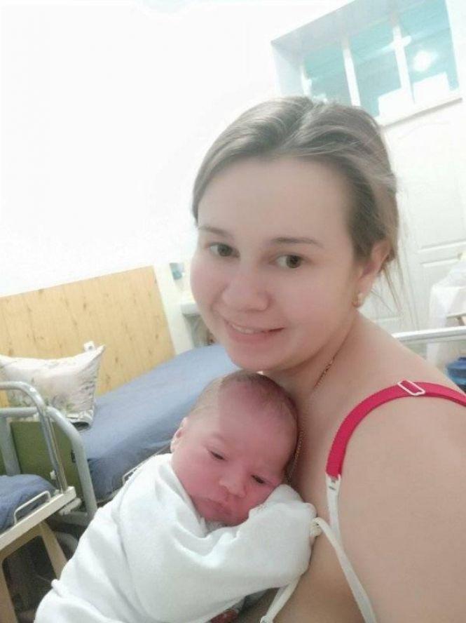 Новини Вінниці - фото з В Агрономічному померла 28-річна мати трьох дітей. Підозрюють халатність медиків В Агрономічному померла 28-річна мати трьох дітей. Підозрюють халатність медиків, фото №2 на сайті 20minut.ua