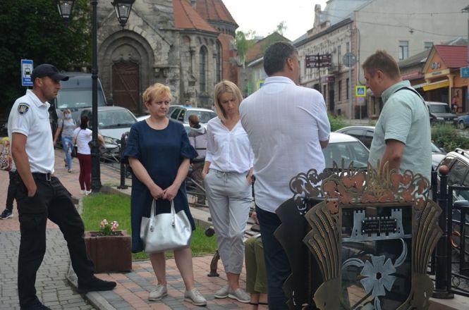 Хулігани, які пограбували туристичну скриню у Чорткові, повернули вкрадене (ФОТО), фото №2 на сайті 20minut.ua