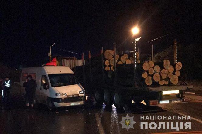 Новини Тернополя - фото з Смертельна аварія під час зливи: на Тернопільщині зіткнулися чотири автомобілі (ФОТО)