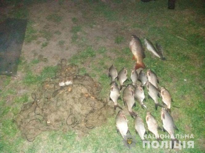 Новини Вінниці - фото з Понад 350 кілограмів риби за два місяці виловили на Вінниччині браконьєри Понад 350 кілограмів риби за два місяці виловили на Вінниччині браконьєри, фото №2 на сайті 20minut.ua