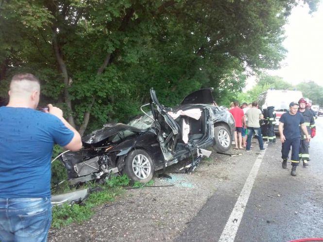 Біля Підволочиська смертельна аварія. Машина в кюветі, фото №3 на сайті 20minut.ua