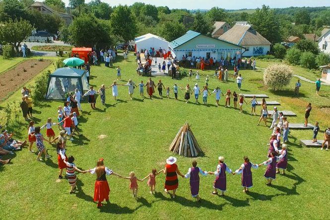 Випити чарку на природі, побачити палаци. В карантин вінничани взялися за сільський туризм, фото №6 на сайті 20minut.ua