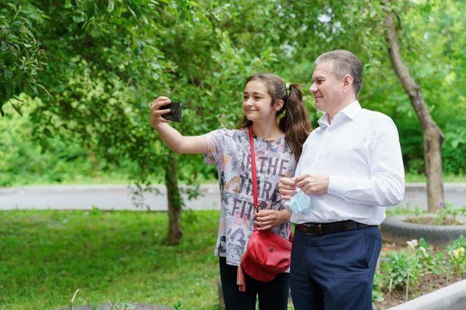 Новини Вінниці - фото з Як вінницькі високопосадовці нехтують правилами карантину. І чому їм за це нічого не буде Як вінницькі високопосадовці нехтують правилами карантину. І чому їм за це нічого не буде, фото №3 на сайті 20minut.ua