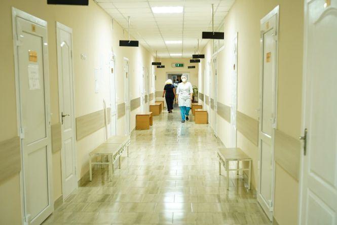 Перша міська лікарня має ІФА-аналізатор для діагностування на COVID-19, фото №3 на сайті 20minut.ua