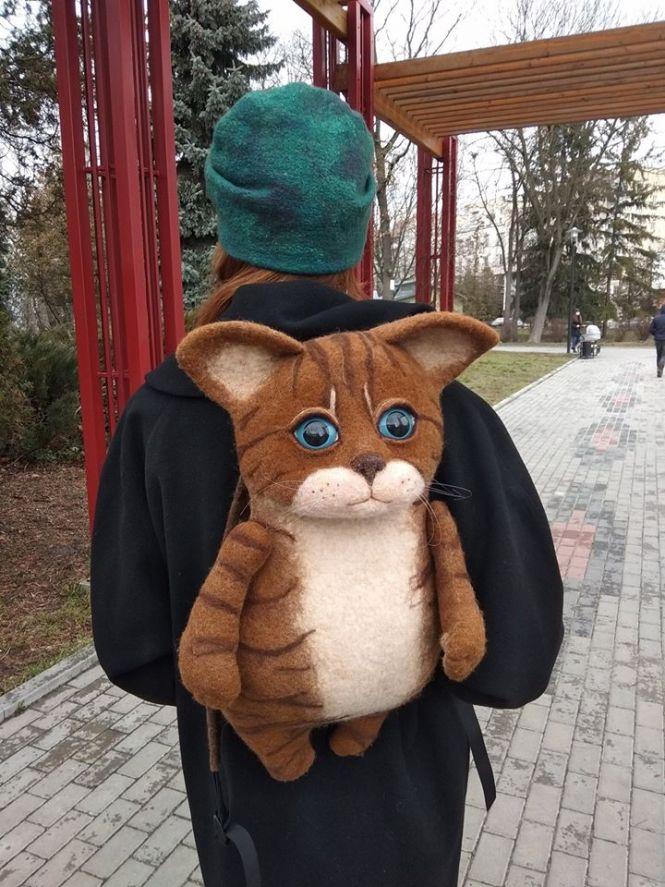 "Динозаври і котики, яких можна носити на плечах": тернополянка створює дива із вовни, фото №1 на сайті 20minut.ua