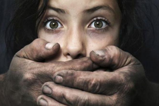 У селі на Вінниччині згвалтували 15-річну дівчину. Затримали підозрюваного