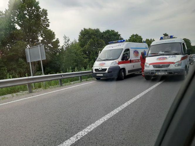 Новини Вінниці - фото з У Немирівському районі водій на «Шевроле Авео» врізався у відбійник У Немирівському районі водій на «Шевроле Авео» врізався у відбійник, фото №2 на сайті 20minut.ua