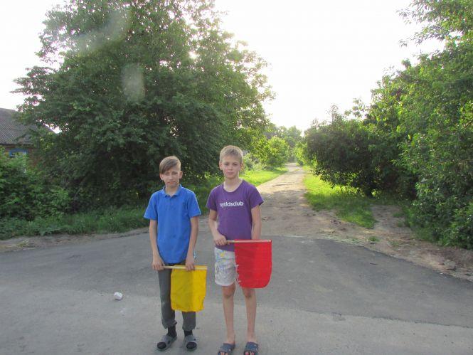 Новини Козятина - фото з Рейд по Козятину: молочна річка, асфальт в калюжу та майданчик-шедевр Рейд по Козятину: молочна річка, асфальт в калюжу та майданчик-шедевр, фото №6 на сайті 20minut.ua