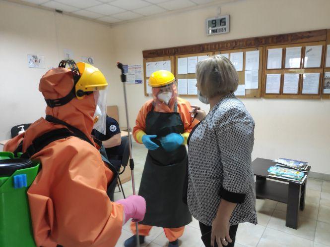 Новини Козятина - фото з В охоронця козятинського міськрайонного суду виявили коронавірус В охоронця козятинського міськрайонного суду виявили коронавірус, фото №2 на сайті 20minut.ua