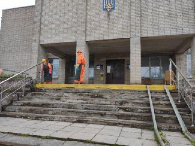 Новини Козятина - фото з В охоронця козятинського міськрайонного суду виявили коронавірус В охоронця козятинського міськрайонного суду виявили коронавірус, фото №1 на сайті 20minut.ua