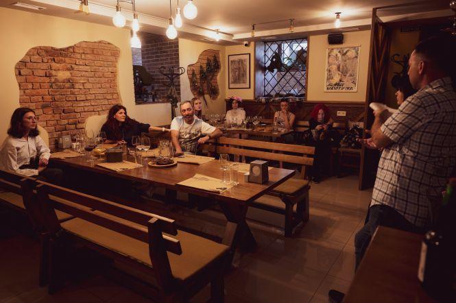 Новини Вінниці - фото з Куди ділись конопляні олії і як виникли гайсинські вермути? У Вінниці розпочались історичні дегустації Куди ділись конопляні олії і як виникли гайсинські вермути? У Вінниці розпочались історичні дегустації, фото №3 на сайті 20minut.ua