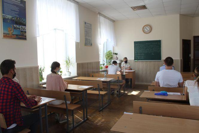 Новини Вінниці - фото з Очікування vs реальність: як проходило «карантинне» ЗНО у Вінниці Очікування vs реальність: як проходило «карантинне» ЗНО у Вінниці, фото №4 на сайті 20minut.ua