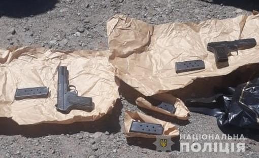 Новини Вінниці - фото з Спецоперація КОРД: на Вінниччині затримали покупця пістолетів ТТ у військового Спецоперація КОРД: на Вінниччині затримали покупця пістолетів ТТ у військового, фото №1 на сайті 20minut.ua