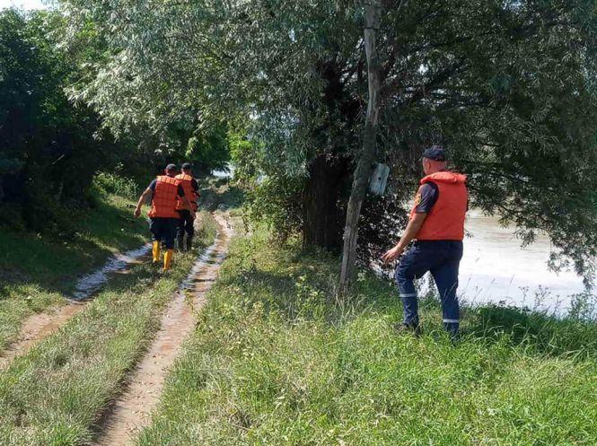 Новини Тернополя - фото з На Тернопільщині шукають чоловіка, який випав з моторного човна і зник На Тернопільщині шукають чоловіка, який випав з моторного човна і зник, фото №2 на сайті 20minut.ua