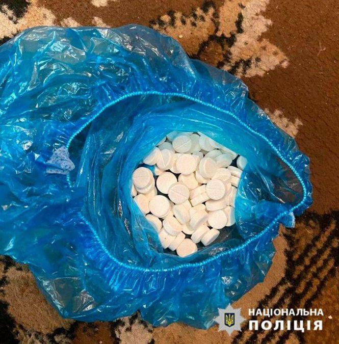 Новини Житомира - фото з В Андрушівці затримали колишнього співробітника поліції за розповсюдження наркотиків В Андрушівці затримали колишнього співробітника поліції за розповсюдження наркотиків, фото №1 на сайті 20minut.ua