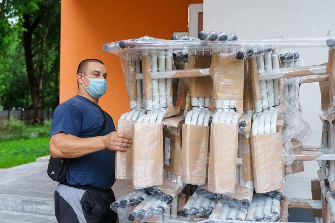 Новини Вінниці - фото з До відкриття два місяці: у нову школу на Поділлі почали завозити меблі До відкриття два місяці: у нову школу на Поділлі почали завозити меблі, фото №2 на сайті 20minut.ua