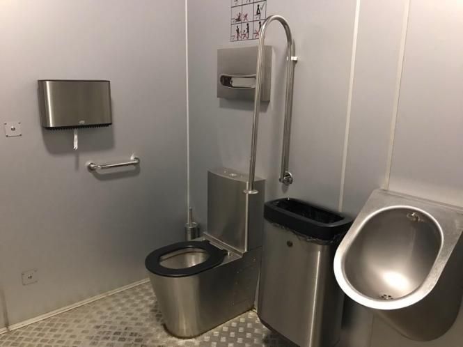 Де в центрі Хмельницького сходити в туалет й не засмердітися: огляд громадських вбиралень, фото №3 на сайті vsim.ua